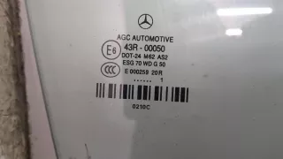 A2077250210 Стекло двери передней правой Mercedes E C207 Арт 20416530, вид 2