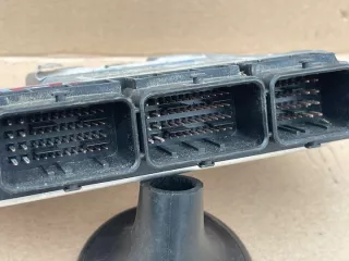 0281015798 Блок управления двигателем Renault Scenic 3 Арт e8637030, вид 3