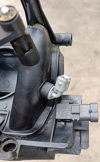 7700273860 Коллектор впускной Renault Logan 1 Арт e9919391, вид 3