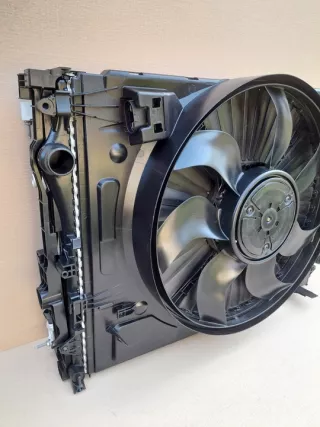 A0995003303 A0995008800 A0995007100 A0995000454 A0995003600 A0995003500 A0999064303 Радиатор (основной) Mercedes GLC X253 Арт e9989747, вид 2