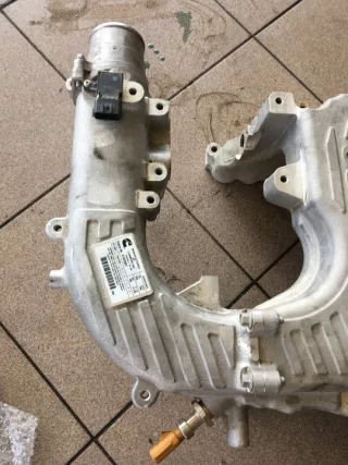 81033557 12784563 Коллектор впускной Nissan Titan Арт e10520584, вид 2