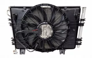 1048498-00-C 1031401-00-G Радиатор (основной) Tesla model X Арт e10523797, вид 1