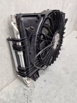 1048498-00-C 1031401-00-G Радиатор (основной) Tesla model X Арт e10523797, вид 4