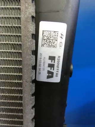 R200NFFFA0 Радиатор (основной) Kia Sportage 4 Арт e10639166, вид 3