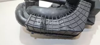 LF5013201B Резонатор воздушного фильтра Mazda 3 BK Арт AM23706650, вид 4