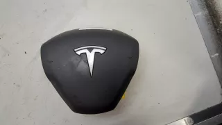 102805300A Подушка безопасности водителя Tesla model Y Арт 20423625