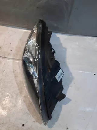 92102-2R000 Фара правая Hyundai i30 FD Арт e10654126, вид 1