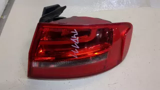 01091402 Фонарь задний правый Audi A4 B8 Арт 20047539