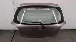 670050D020 Крышка багажника (дверь 3-5) Toyota Yaris 1 Арт 20408806, вид 1