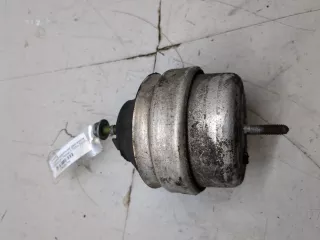  Подушка двигателя Volkswagen Passat B5 Арт 20438794, вид 1