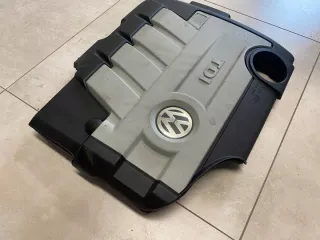 03L103925D Декоративная крышка двигателя Volkswagen Passat B6 Арт e8412896, вид 3