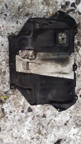  Декоративная крышка двигателя Ford Focus 3 restailing Арт e8990557, вид 1