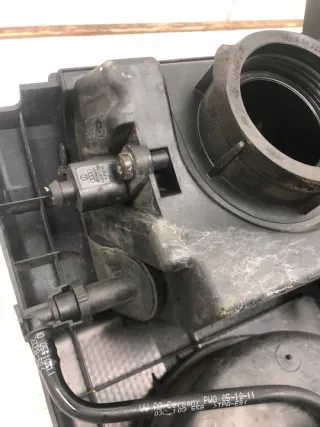 03C129607K Декоративная крышка двигателя Volkswagen Golf 5 Арт e9061817, вид 8