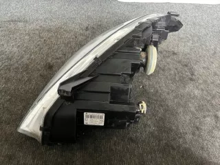 A1698205861 Фара правая Mercedes A W169 Арт e10657917, вид 2