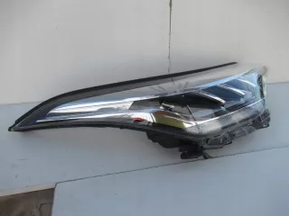 81110-F4180-00 18680F Фара правая Toyota C-HR Арт e10673307, вид 4