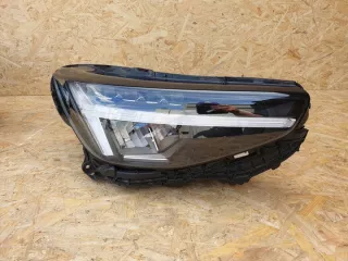 32338909 Фара правая Volvo XC40 Арт e10679398, вид 1