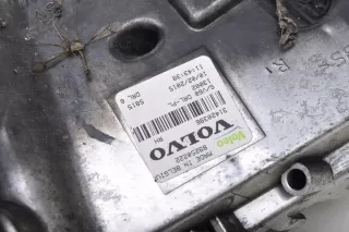 31420396 Фара противотуманная правая Volvo S60 2 Арт e10687128, вид 4