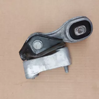  113322829R Подушка крепления КПП Renault Arkana Арт e10697638, вид 3