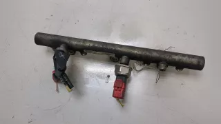  Топливная рампа  Peugeot 406 Арт 20415840, вид 5