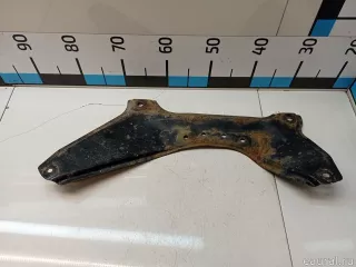 5251A744 Кронштейн передней балки Mitsubishi ASX restailing 2 Арт E90250331, вид 3