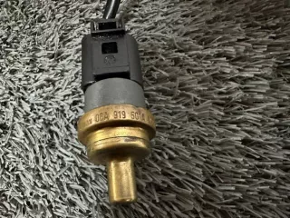 06a919501a Датчик температуры Audi A4 B7 Арт 2-16421, вид 2
