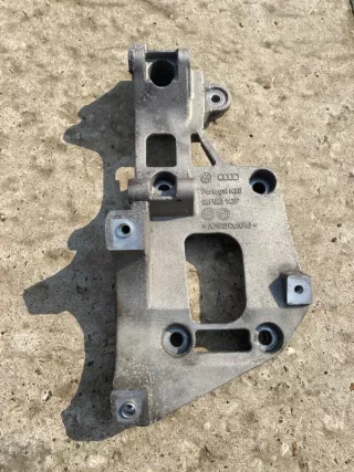 06F903143F Кронштейн генератора и компрессора кондиционера Audi A3 8P Арт 2-25343, вид 1