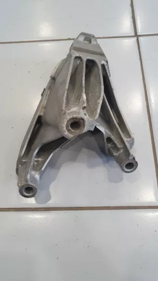 8K0199307CC Кронштейн подушки двс Audi A4 B8 Арт 2-25444, вид 2
