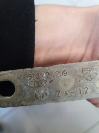 8T8827299 Петля крышки багажника Audi A5 (S5,RS5) 1 Арт 2-29893, вид 3