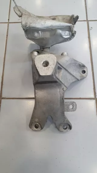 8K0199308BE Кронштейн подушки двс Audi A4 B8 Арт 2-30645, вид 1