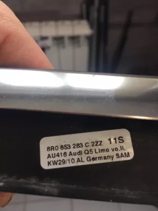 8R0853283C2ZZ Уплотнитель Audi Q5 1 Арт 2-40915, вид 3