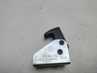 7P6867615 Крючок багажника Volkswagen Touareg 2 Арт 2-43815, вид 1
