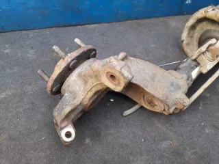 AV613K170 Поворотный кулак Ford Focus 3 Арт 2-44644, вид 2