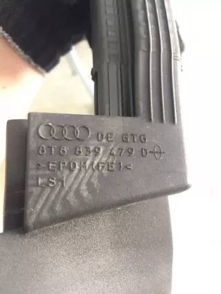 8T8839479D Уплотнитель Audi A5 (S5,RS5) 1 Арт 2-63584, вид 3