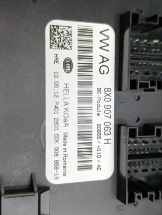 8X0907063H Блок бортовой сети Audi A1 Арт 2-67223, вид 3