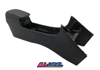 B32H64421 Центральная консоль, подлокотник, борода Mazda 3 BK Арт 2-73363, вид 1