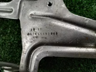 A1665403600 Кронштейн блока управления двигателем Mercedes GLS X166 Арт 2-77305, вид 2