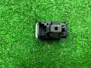 A1668707610 Кнопка закрытия крышки багажника Mercedes GLS X166 Арт 2-78605, вид 2