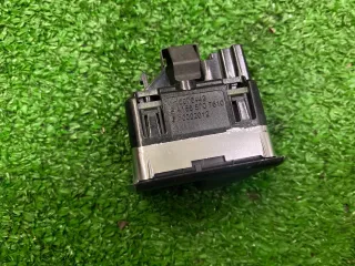 A1668707610 Кнопка закрытия крышки багажника Mercedes GLS X166 Арт 2-78605, вид 3