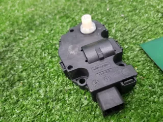 K9749006 Моторчик заслонки печки BMW 5 F10/F11/GT F07 Арт 2-93513, вид 2