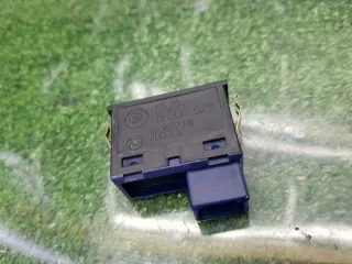 61318365579 Кнопка открытия багажника BMW 5 E39 Арт 2-102422, вид 2