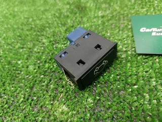 61318365579 Кнопка открытия багажника BMW 3 E46 Арт 2-104373, вид 4