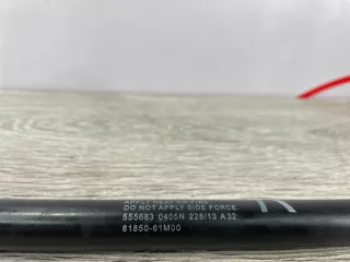 8185061m00 Амортизатор крышки багажника (3-5 двери) Suzuki SX4 2 Арт 2-116328, вид 4