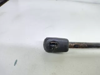 7P6827550 Амортизатор крышки багажника (3-5 двери) Volkswagen Touareg 2 Арт 2-187464, вид 2