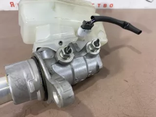 D60104GK0A Цилиндр тормозной главный Nissan Skyline V37 Арт 2-219413, вид 5