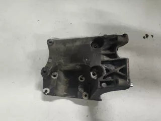 4M5Q19D624CD Кронштейн кондиционера Ford Focus 3 Арт 2-292244, вид 1