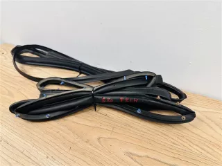 82130-B1000 Уплотнитель Genesis G80 Арт 2-316790, вид 3