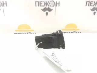 8433205050 Кнопка аварийной сигнализации Toyota Avensis 2 Арт 2-376057, вид 4