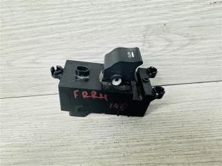93575-3Z000 Кнопка стеклоподъемника Hyundai i40  Арт 2-377931, вид 1