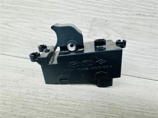 93575-3Z000 Кнопка стеклоподъемника Hyundai i40  Арт 2-377931, вид 4