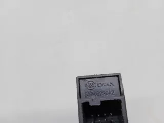 B3746220A2 Кнопка стеклоподъемника Lifan x60 Арт 2-395400, вид 3